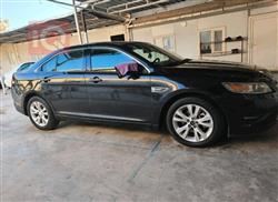 Ford Taurus